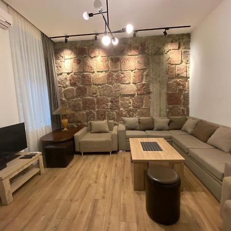 Nice Loft On Uznadze Street Tbilisi Ngoại thất bức ảnh